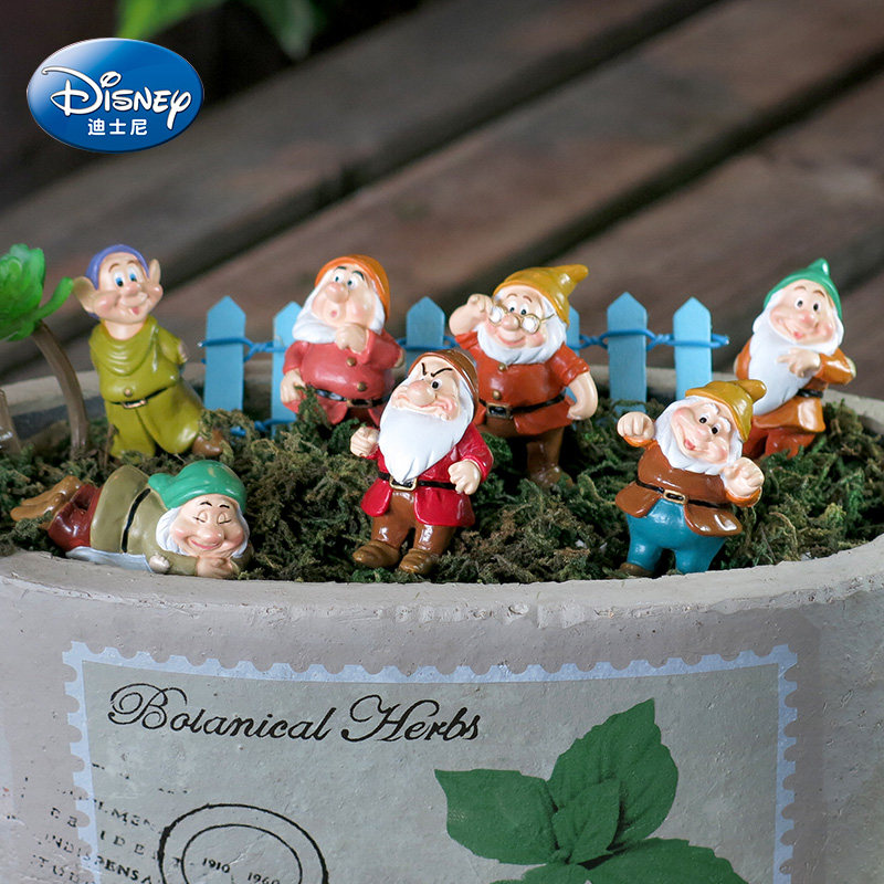 白雪公主小矮人卡通风树脂摆件