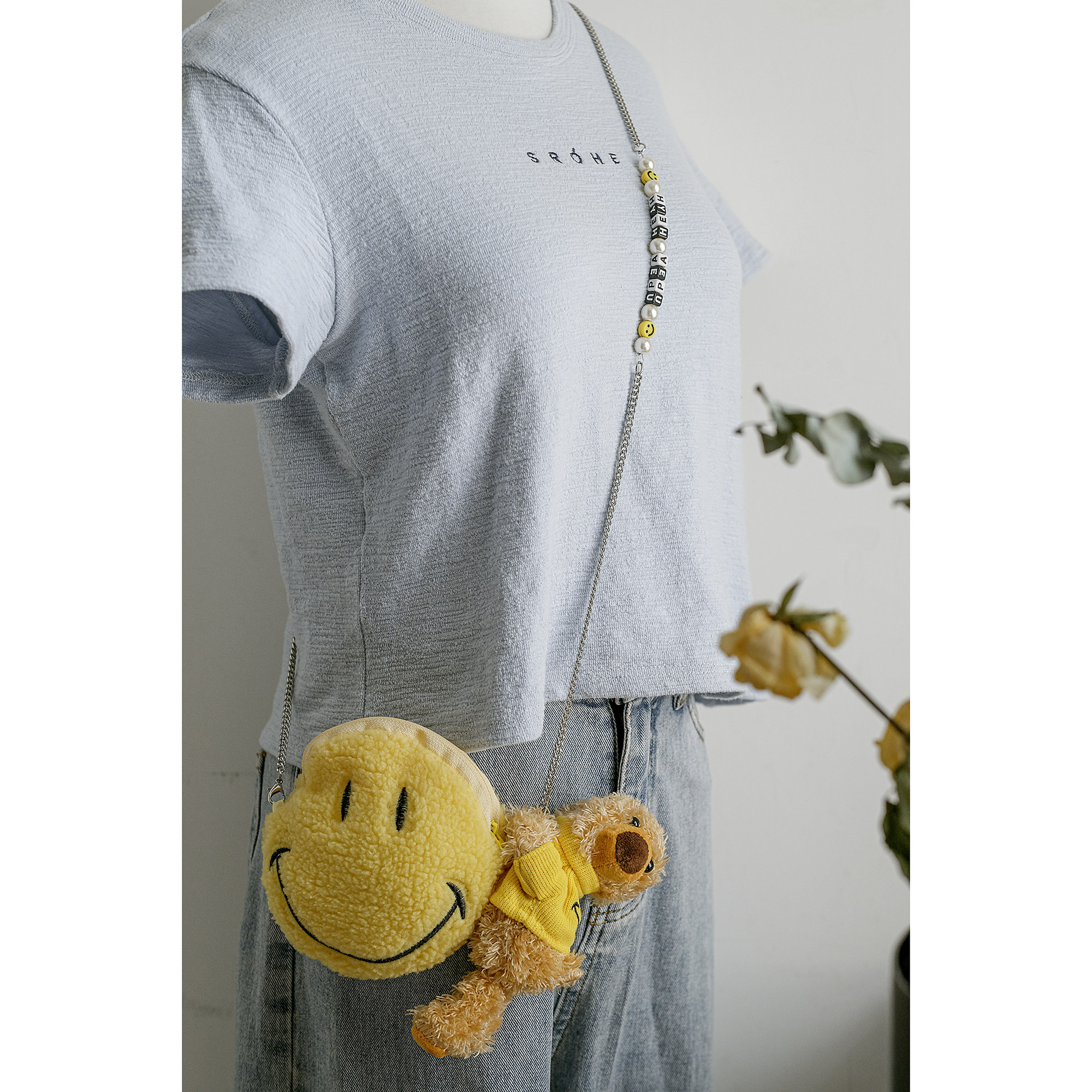 SMILEY笑脸趴趴斜挎包女毛绒公仔 口红耳机包零钱包长款毛衣链包