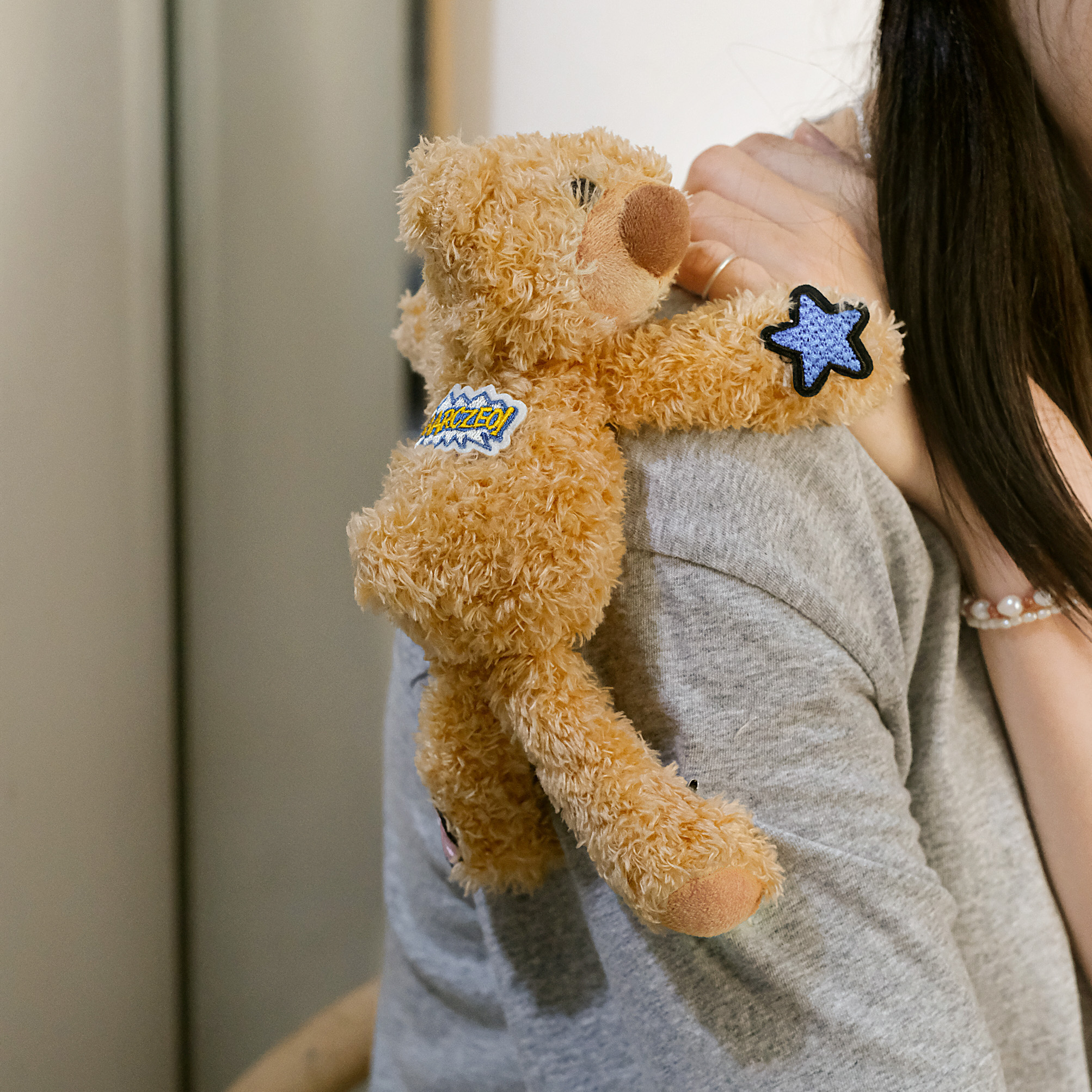 徽章补丁毛绒小熊公仔衣服胸针配饰卡通可爱刺绣布贴别针玩偶挂件