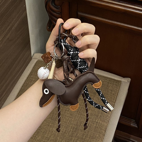 自制小众复古腊肠狗棒球钥匙扣 miu风博主包挂件 咖啡色编织挂绳