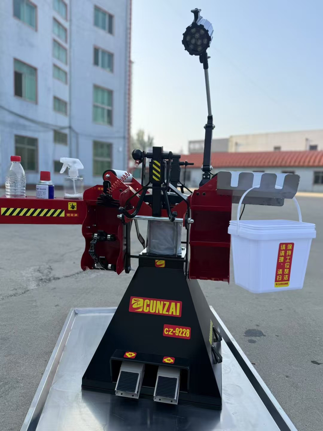 存在气动扩胎机脚踏扩张器手动汽车轮胎拆卸剥胎扩胎补胎扒胎工具