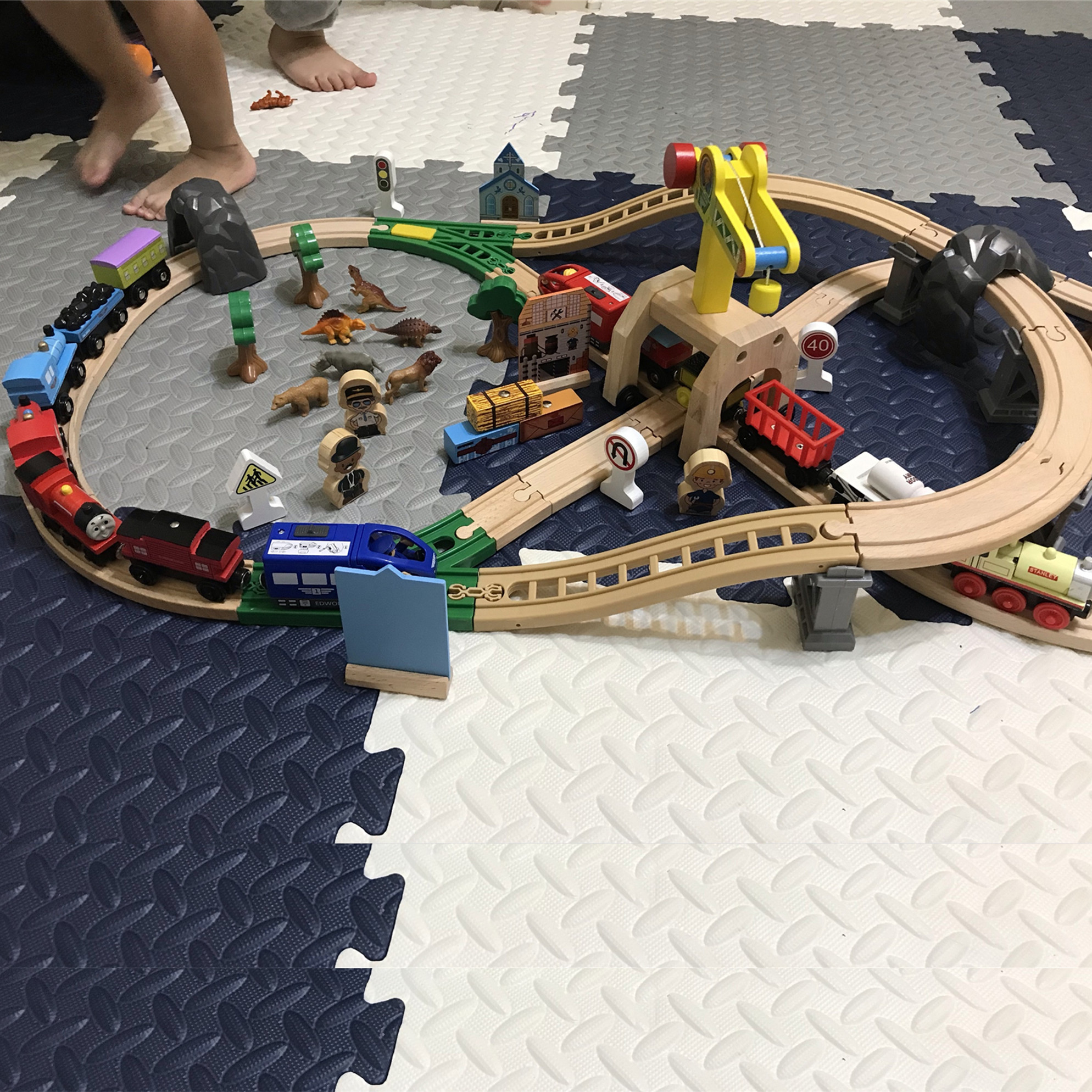 ELECTRIC HIGH-SPEED RAIL RAIL CAR REMOTE CONTROL BUILDING BLOCKS CHRISTMAS NEW YEAR GIFT DECOMPRESSION WOODEN BABY TOYS