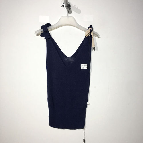 西树系列 D92636 时尚吊带品牌女装折扣