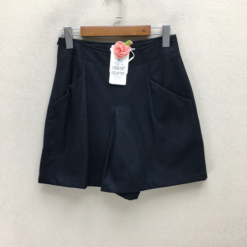 辛品牌折扣    羊毛短裤秋季潮款 Y23-A1197