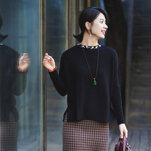 北京瓷片高端文艺立领丝光毛线绣