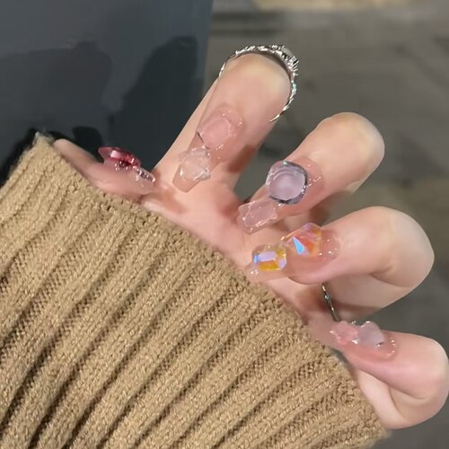 清凉冰透果冻异形钻美甲