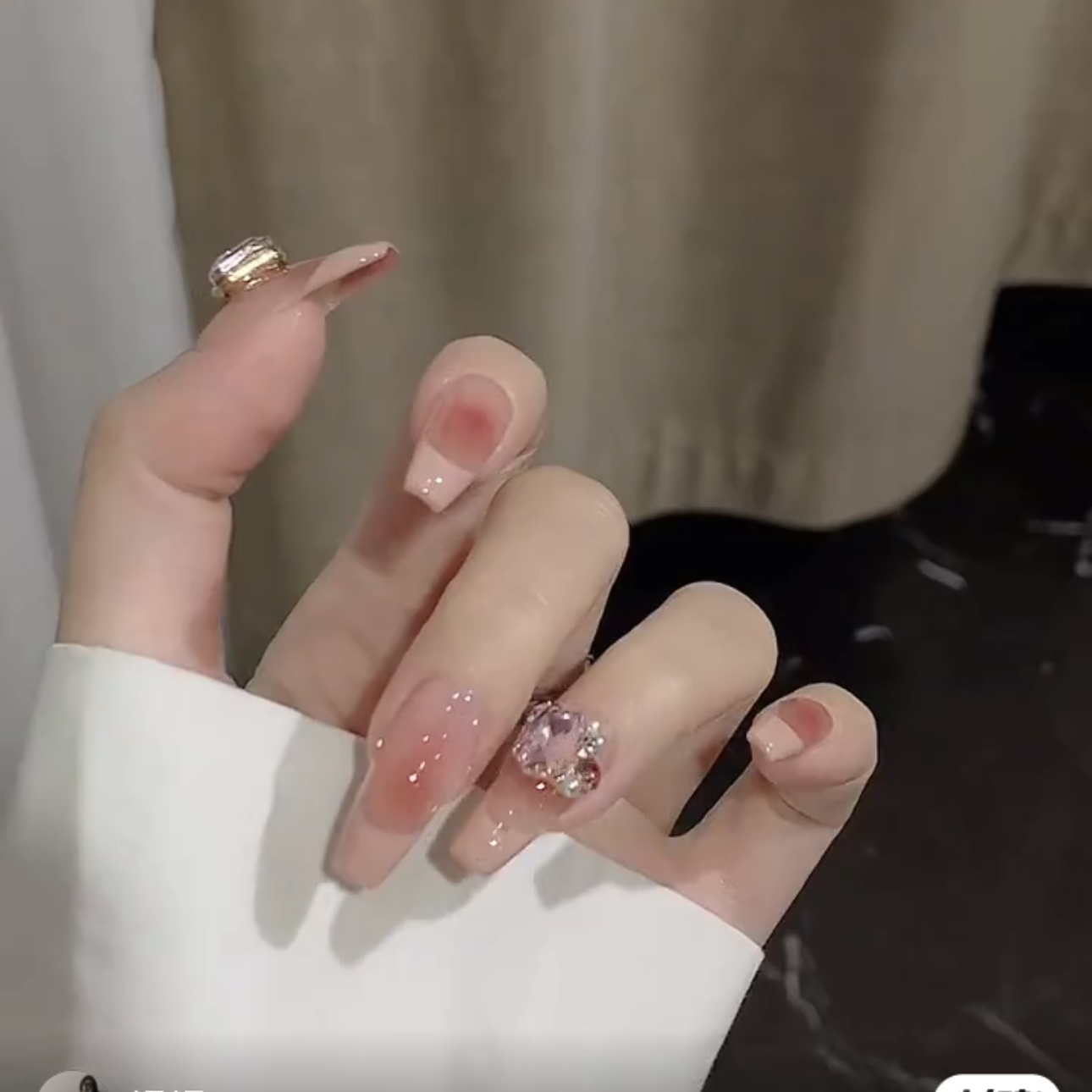 光疗贴夏日果冻镶钻腮红法式美甲