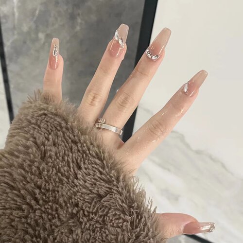 显白冰透yyds裸色系镶钻美甲