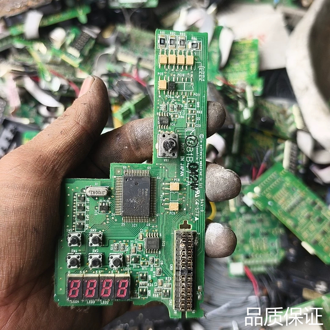适配三菱变频器主板M581B477A，日本制造，带LED显示屏，议价