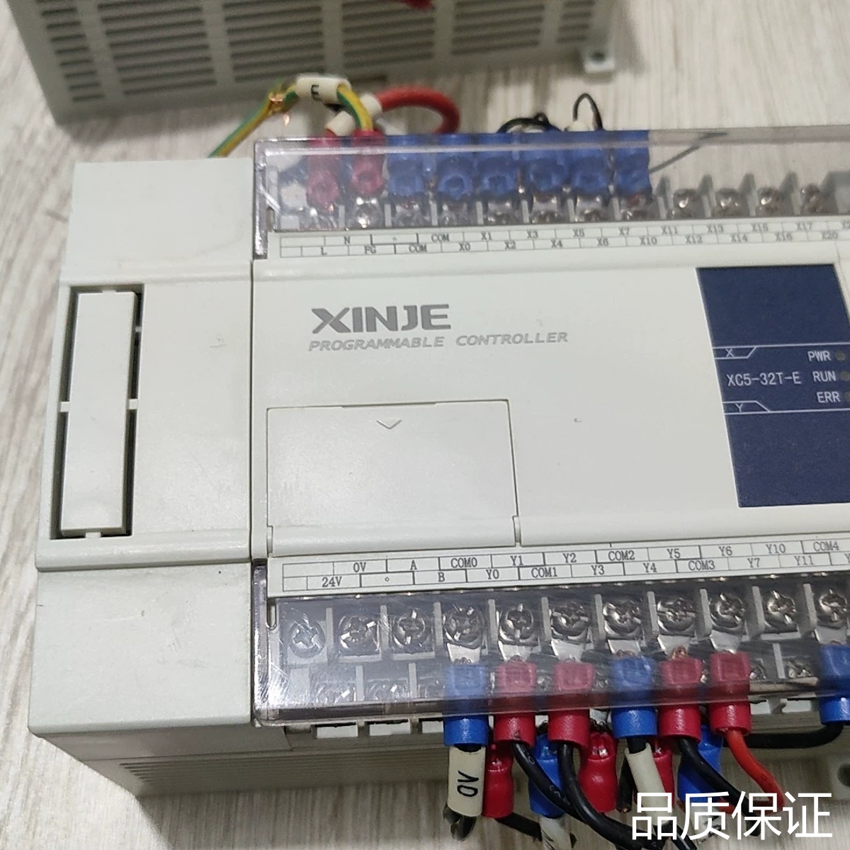 适配信捷PLC XC5-32T-E功能完好，实物拍摄成色如图。议价