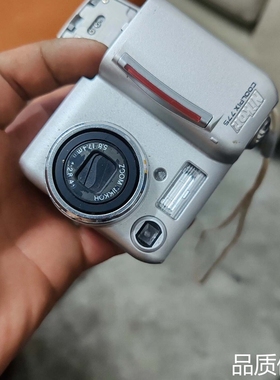 询价尼康 E775 银色 成色如图如！电池鼓包了！功能正常，有合..