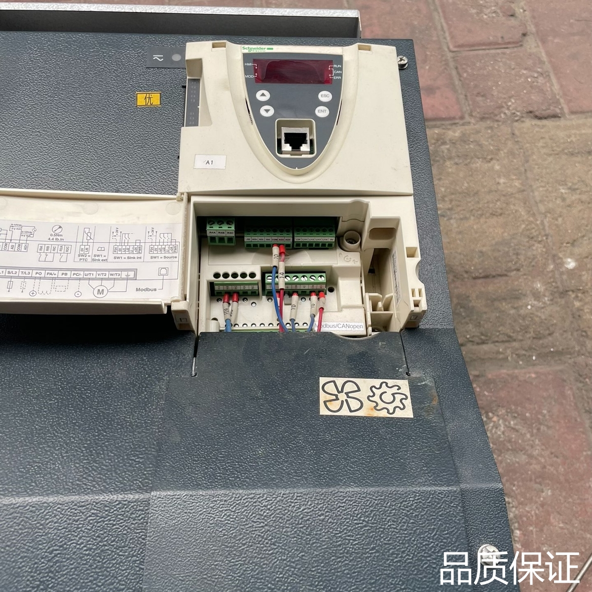 询价施耐德变频器，型号ATV61HD55N4Z，55KW，380..