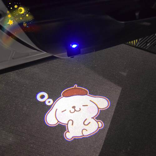 奶萌布丁狗Pompompurin卡通车载好物充电无线迎宾灯车门投影灯