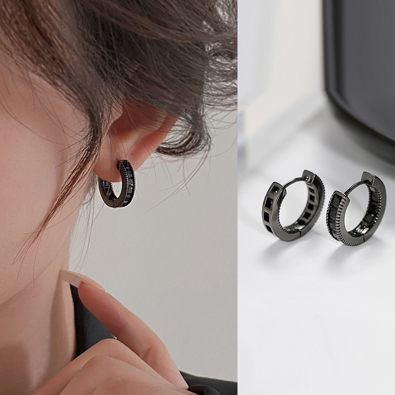 Z小姐日韩女黑色锆石耳扣