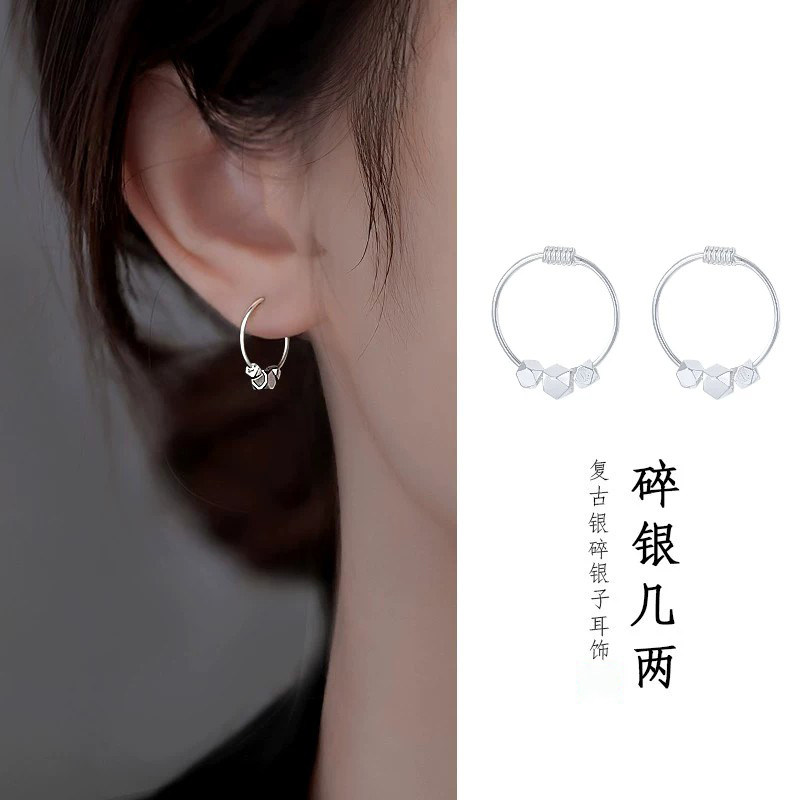 Z小姐日韩999足银女碎银几两耳圈图片