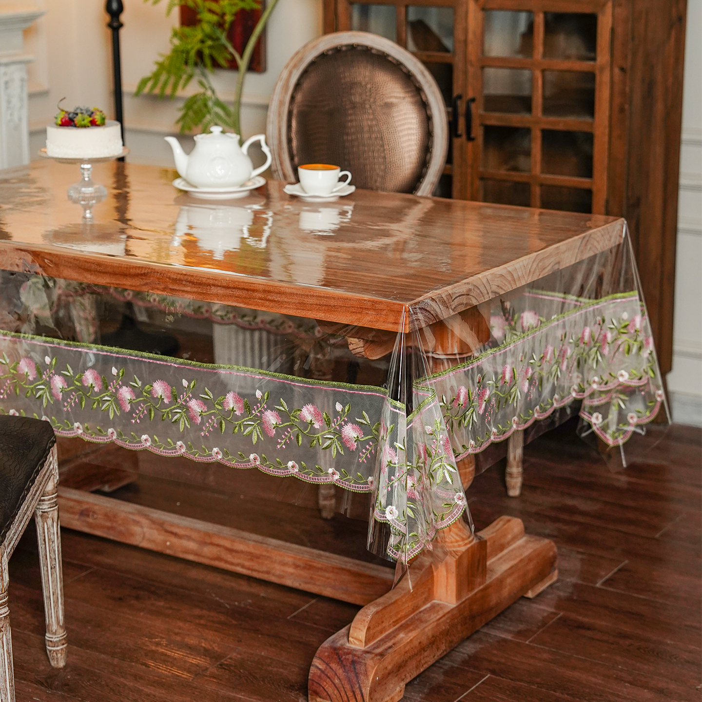 法式刺绣pvc桌布防水防油餐桌垫