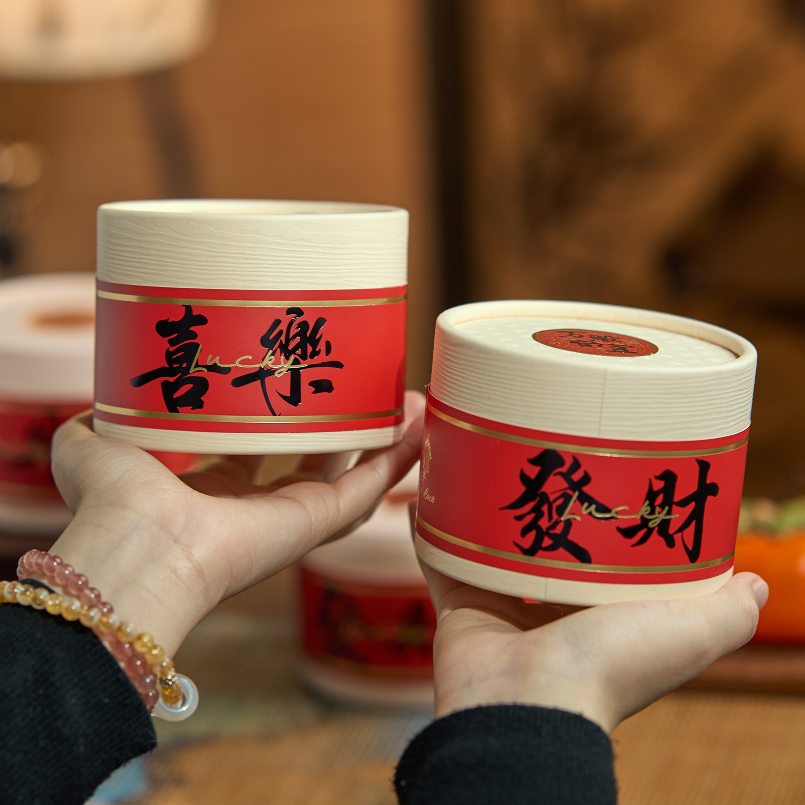 2026新年抱抱桶包装盒礼盒曲奇饼干雪花酥礼品盒牛轧糖空盒子空盒,包装,年货礼品包装,淘宝优惠券,粉丝福利购,淘宝优惠卷