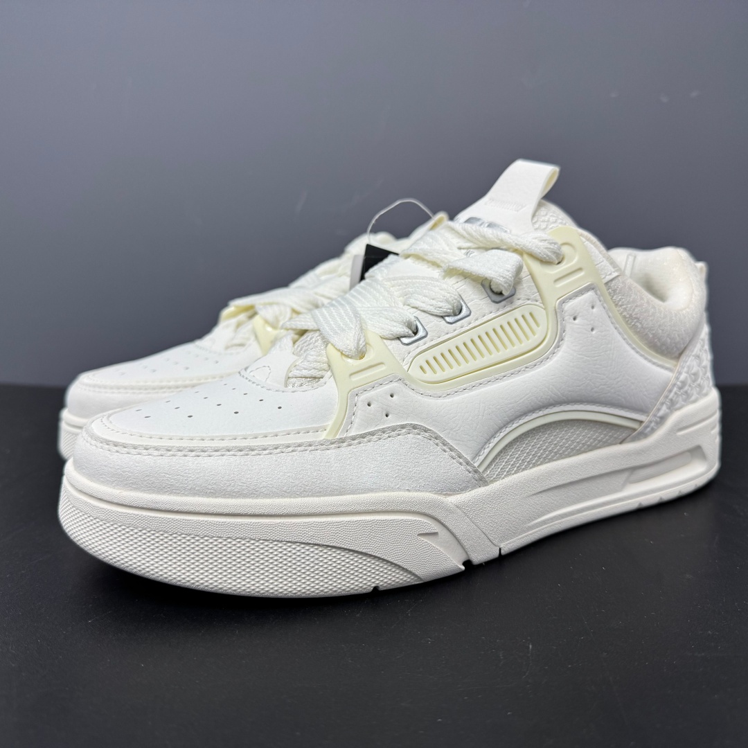 安踏骜杰男板鞋面包鞋新款皮面耐磨小白鞋厚底运动鞋男112418040