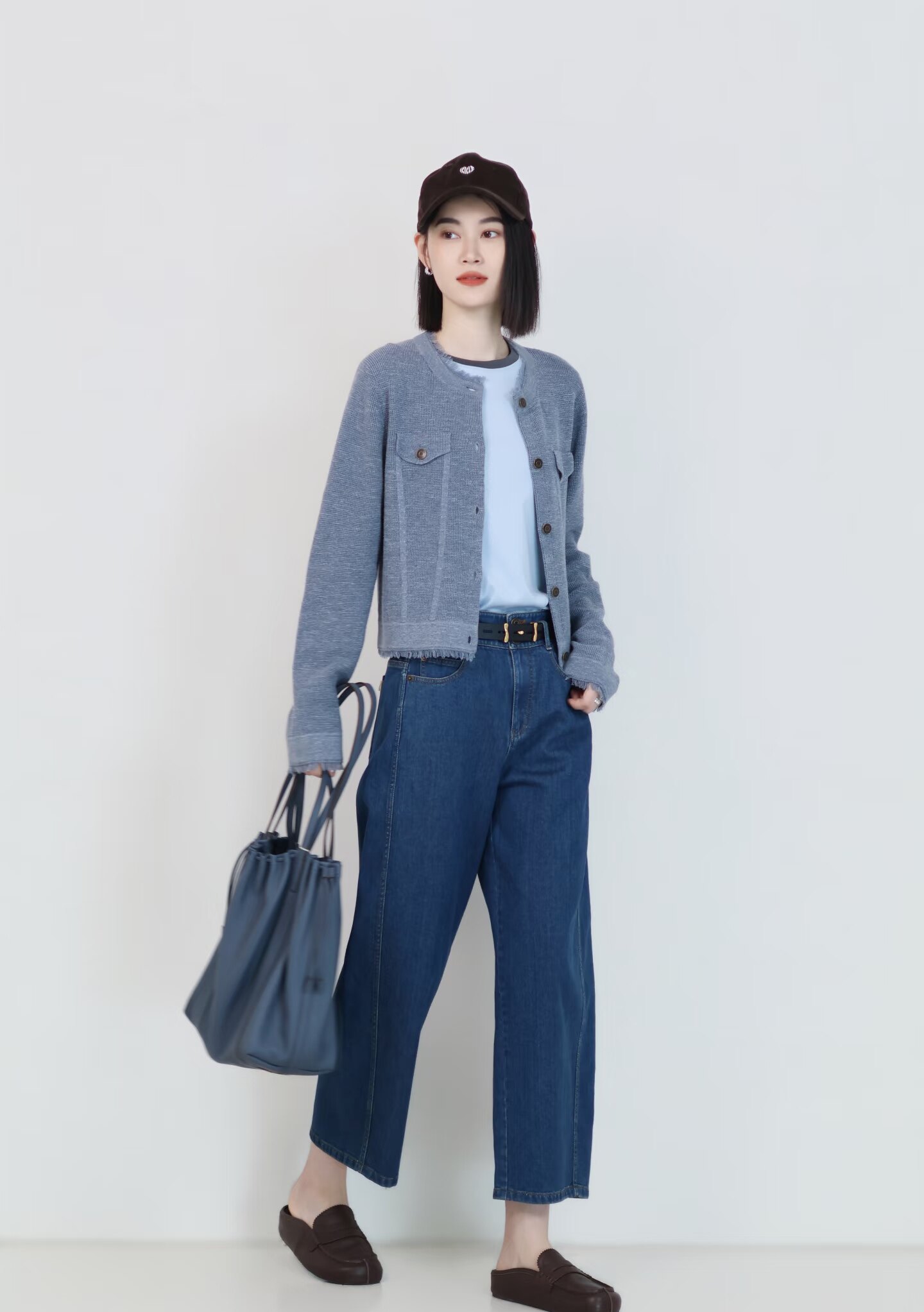 2026秋冬新款圆领长袖针织开衫女宽松显瘦百搭毛衣外套上衣和背心