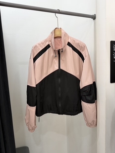 百搭显瘦拼色冲锋衣外套女短款 2026春季 时尚 女装 宽松夹克上衣 新款