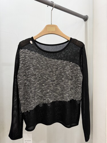 2026春季新款女装宽松显瘦圆领亮片长袖针织衫女拼接设计打底上衣