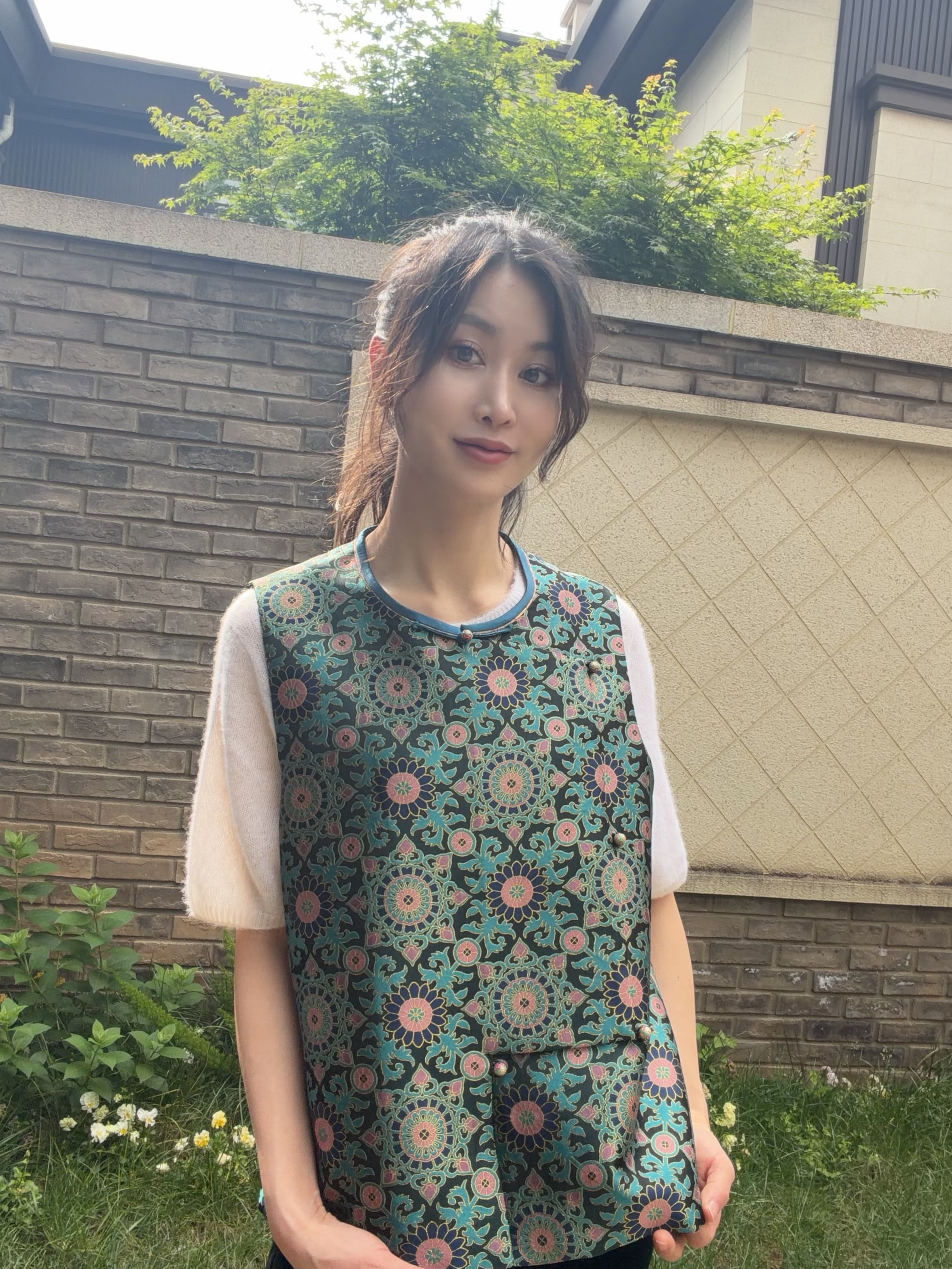 上久楷大小团花立领马甲 粉金大小团花 正品带钢印 内衬22姆米6A