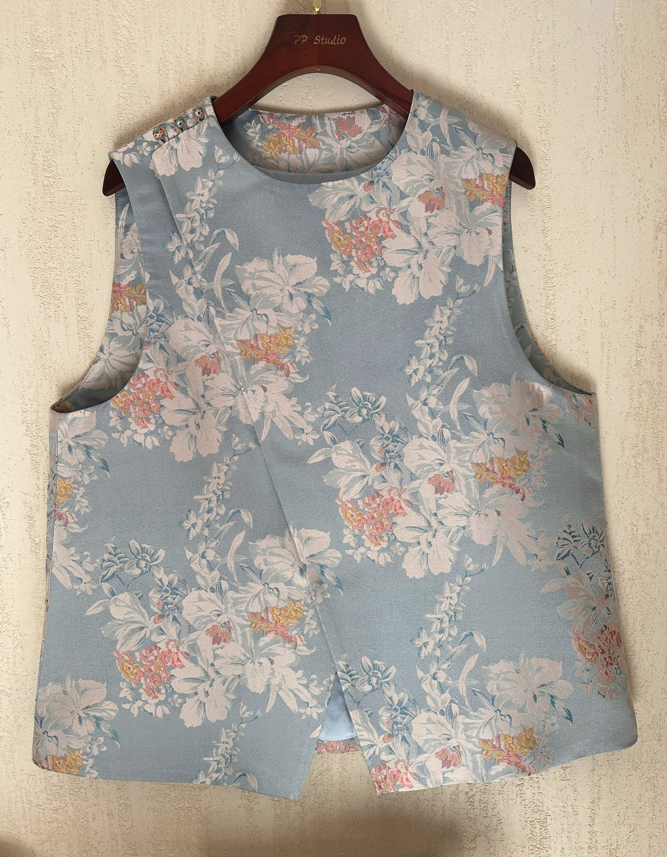 上久楷邂逅马甲五重围  邂逅正品带钢印内衬22姆米6A桑蚕丝