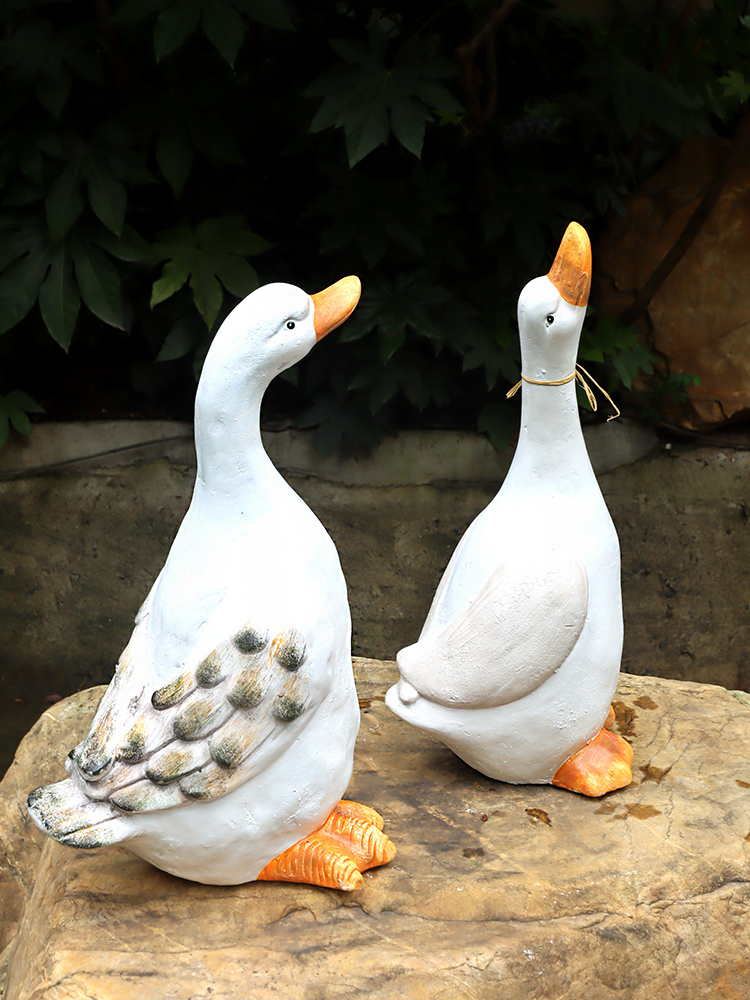 户外白鸭创意水景草坪屋花园庭院装饰幼儿园池塘白鹅景观装饰