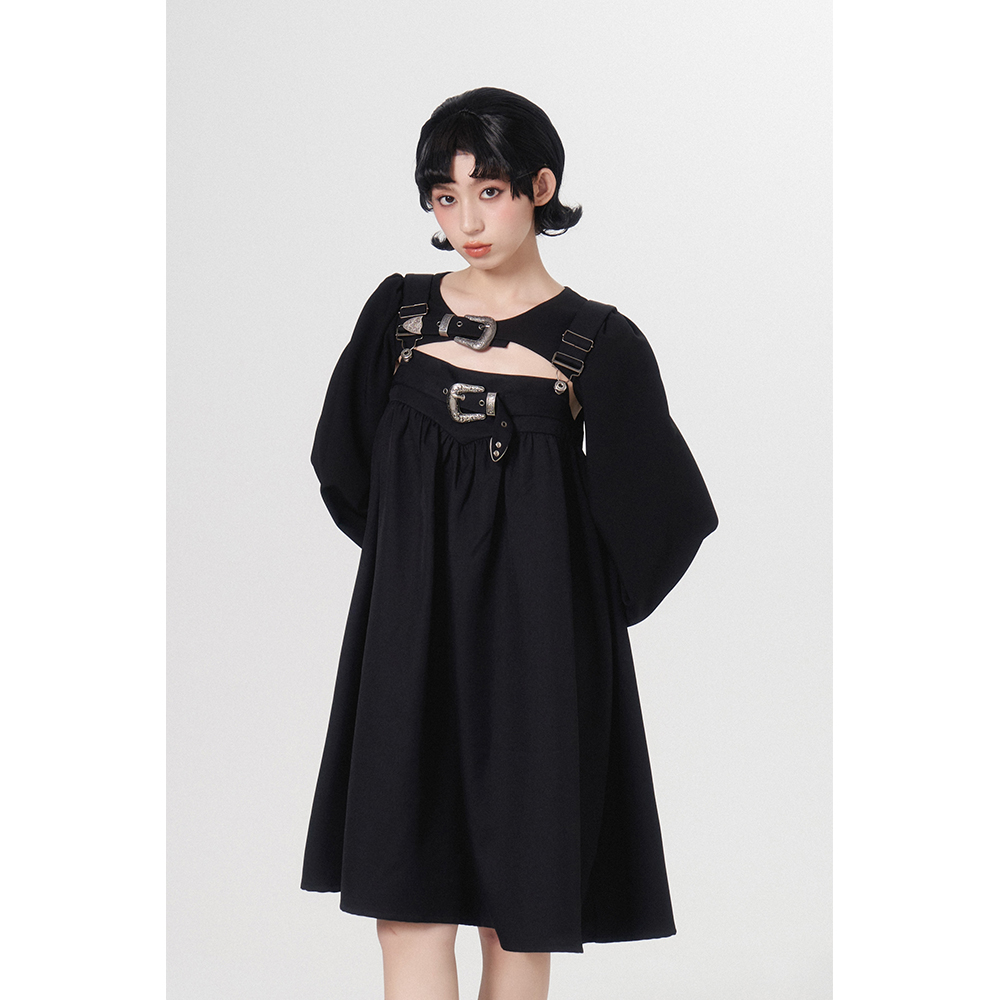 杨二大梦皮带扣背带裙