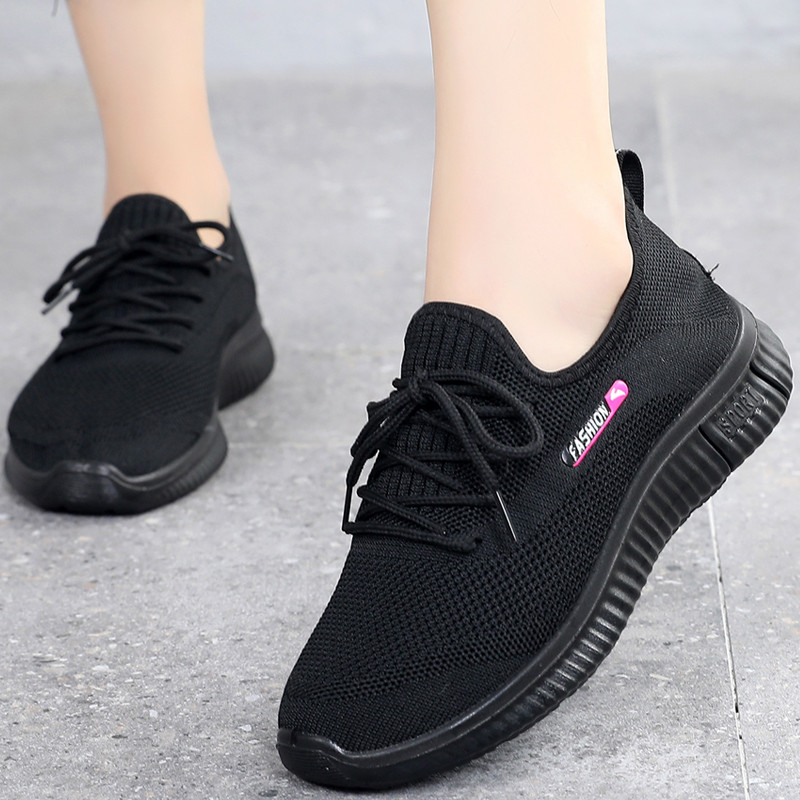 新款春秋季黑色透气跑步运动鞋