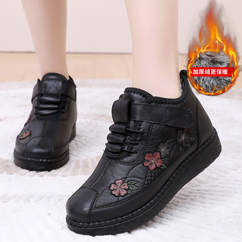 冬季老北京布鞋加绒加厚女棉鞋