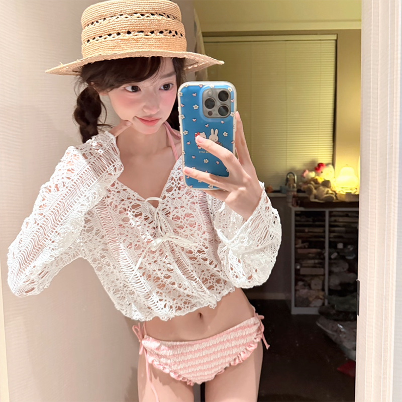 泳衣女2026新款泡温泉分体三件套镂空罩衫海边度假比基尼小胸绝美