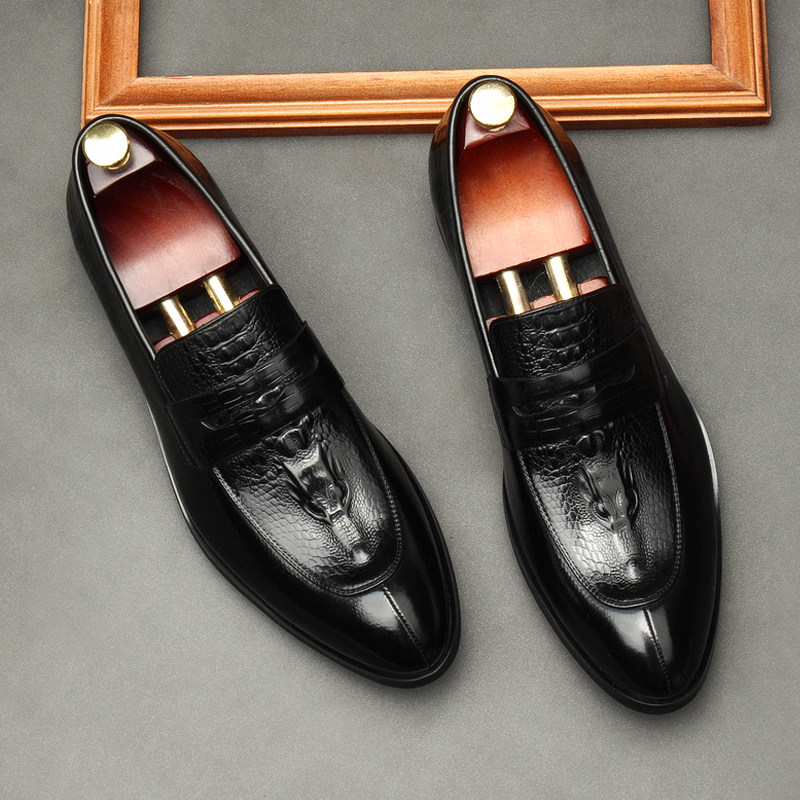 新款英伦皮鞋真皮商务男鞋尖头套脚鳄鱼纹正装皮鞋一脚蹬压花鞋子