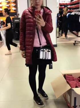 NIKE女超轻连帽运动中长款羽绒服