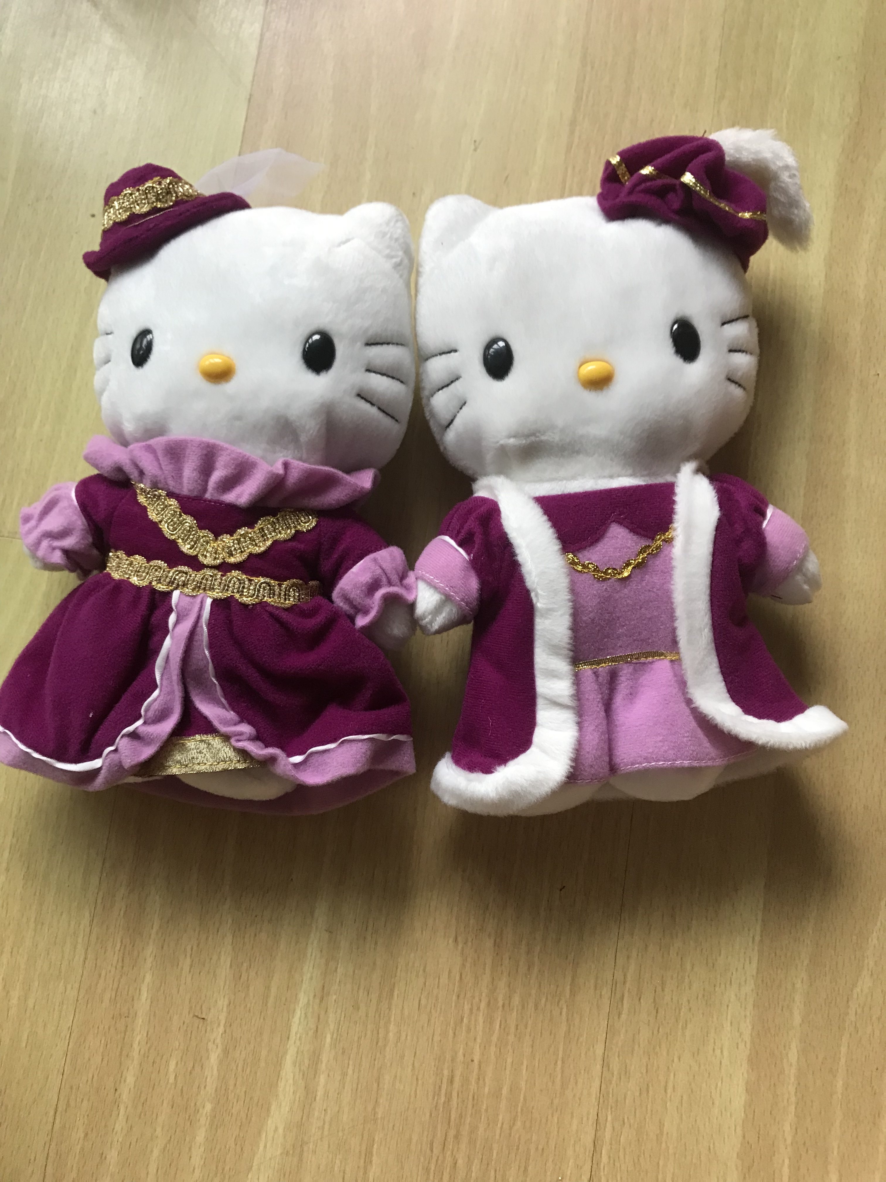 孤品 香港正版 Kitty凯蒂猫 结婚公仔 压床娃娃婚庆2001标收藏款