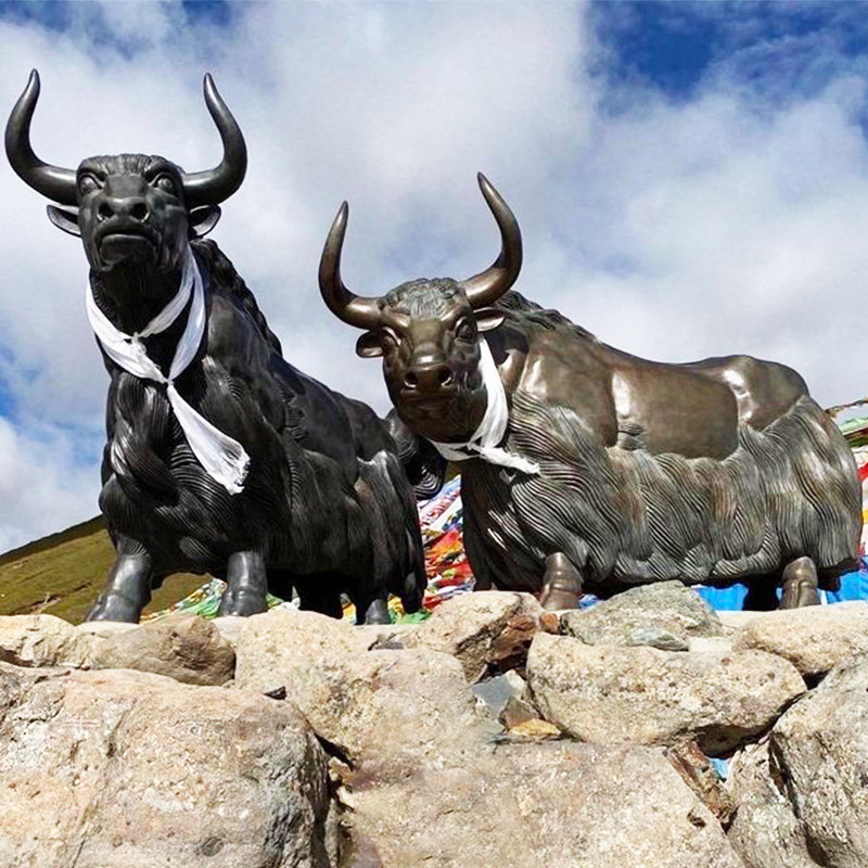 西藏牦牛铜雕大型玻璃钢动物牛雕塑定制城市广场公园草原雕塑摆件