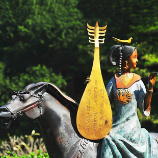 户外大型铸铜雕塑定制美女人物雕像昭君出塞文化艺术品玻璃钢摆件