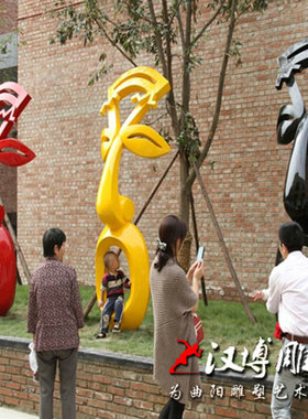 彩绘音符脸谱商业街小区抽象雕塑
