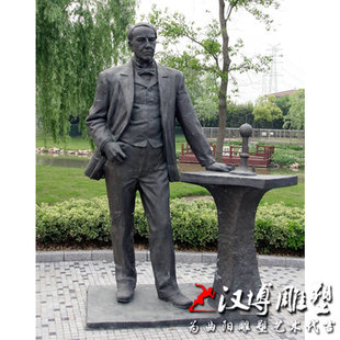 定制玻璃钢仿铜西方名人爱迪生雕像铸铜发明家伟人雕塑公园景观