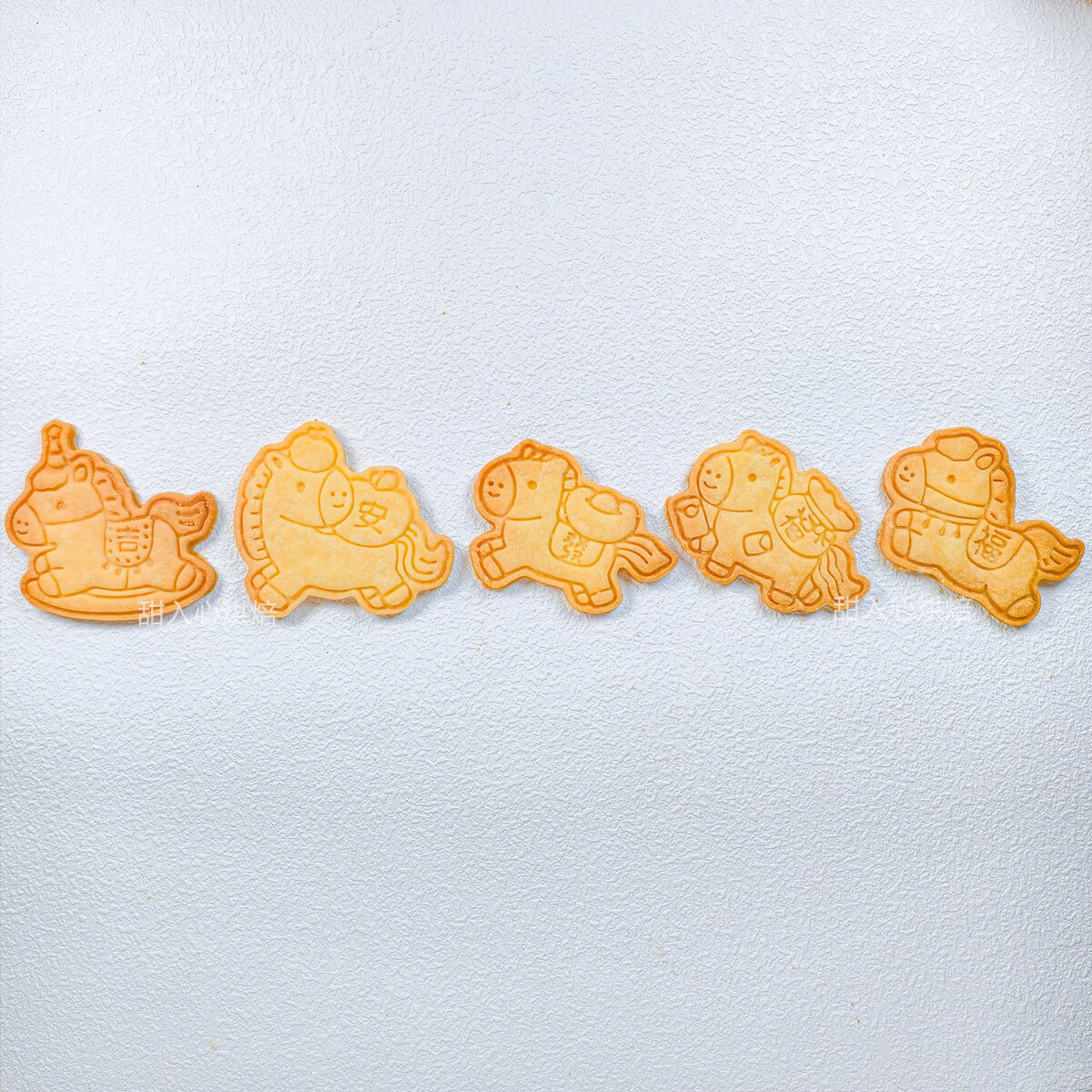 卡通小马造型曲奇饼干模具2026新年祝福语家用烘焙工具