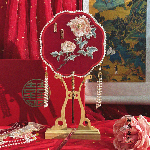 大尺寸牡丹异型双面喜扇