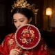 鲸鹿圆形石榴花红色喜扇新娘中式 复古挡脸扇子汉服结婚团扇