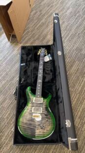 美产PRS Woodlibrary Custom24 10top木材收藏馆电吉他绿色渐变