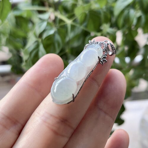 冰种翡翠四季豆吊坠天然玉石