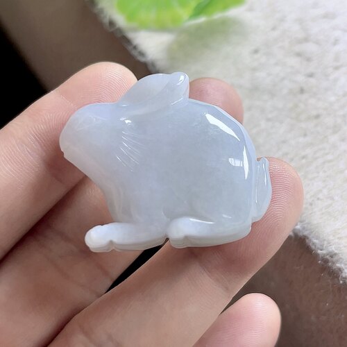 缅甸翡翠生肖兔吊坠天然玉石