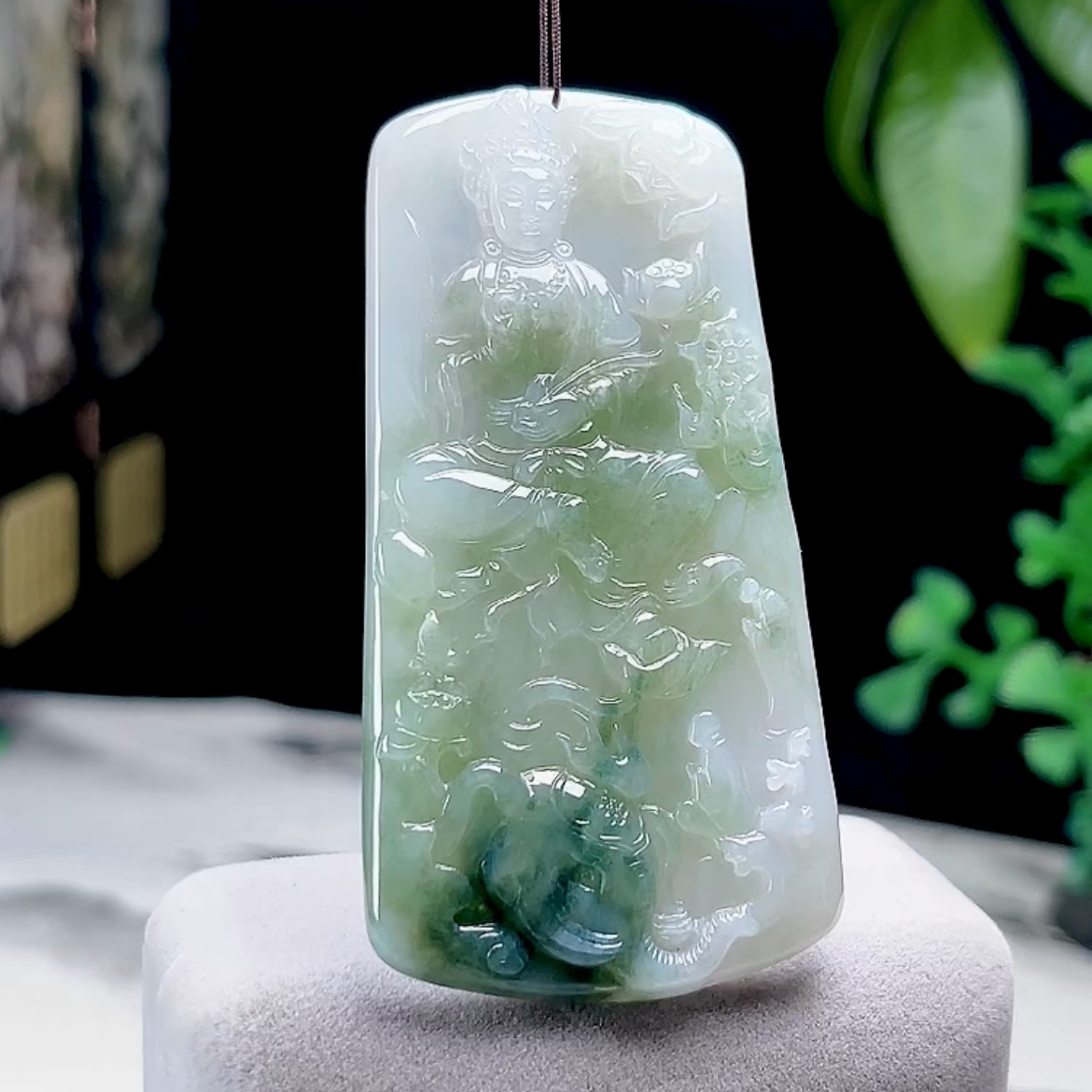 缅甸料天然A货玉石翡翠冰飘花普贤菩萨吊坠 生肖龙蛇守护神玉坠