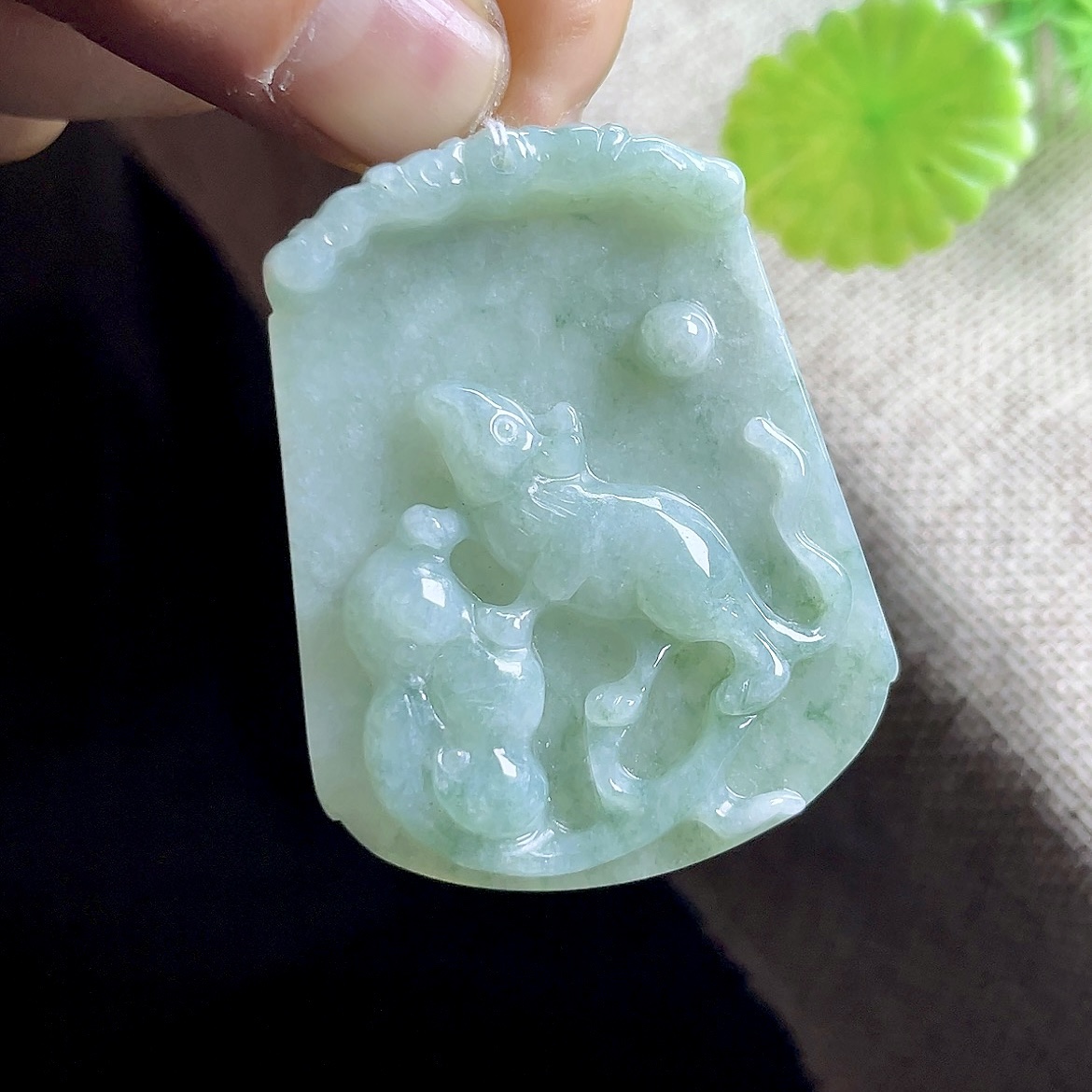 缅甸料 天然冰底满绿翡翠鼠吊坠 A货玉石生肖鼠玉坠 玉老鼠牌玉佩
