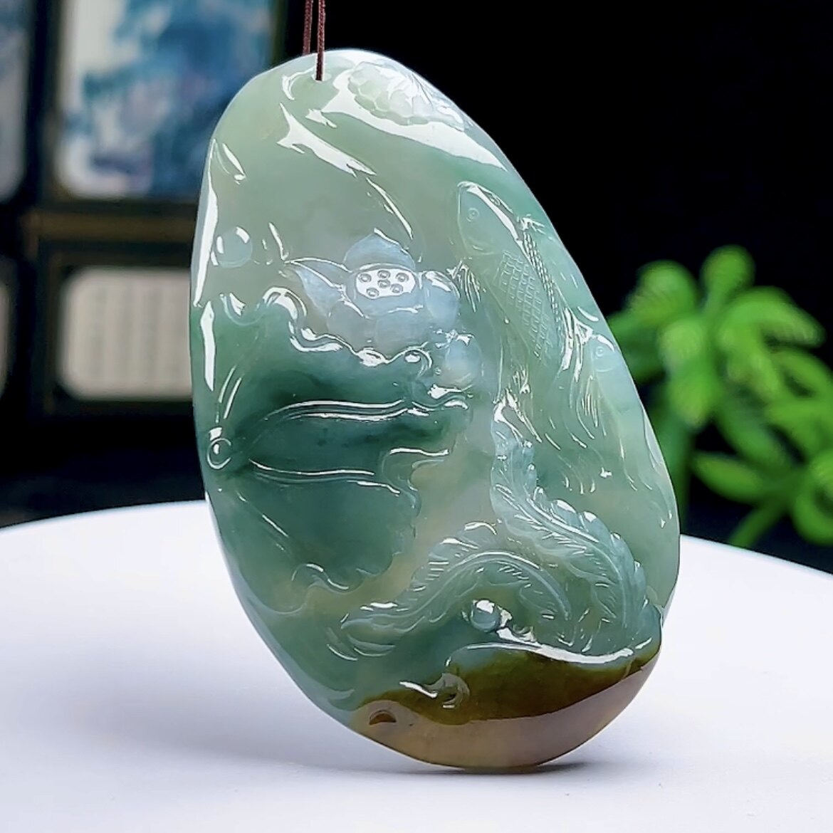 保真天然A货玉石招财锦鲤鱼玉坠荷叶鱼缅甸翡翠双彩年年有余吊坠