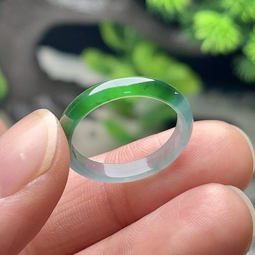 17号翡翠一抹绿玉戒指男女冰种半山水素圈首饰玉石细边玉指环介指