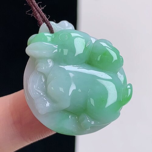 正品天然A货翡翠缅甸料玉石绿彩玉兔子吊坠 生肖兔玉坠 配证书